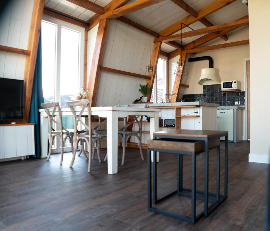 Klein Polderhuis - Bollenschuur Roelofarendsveen Bagian luar foto